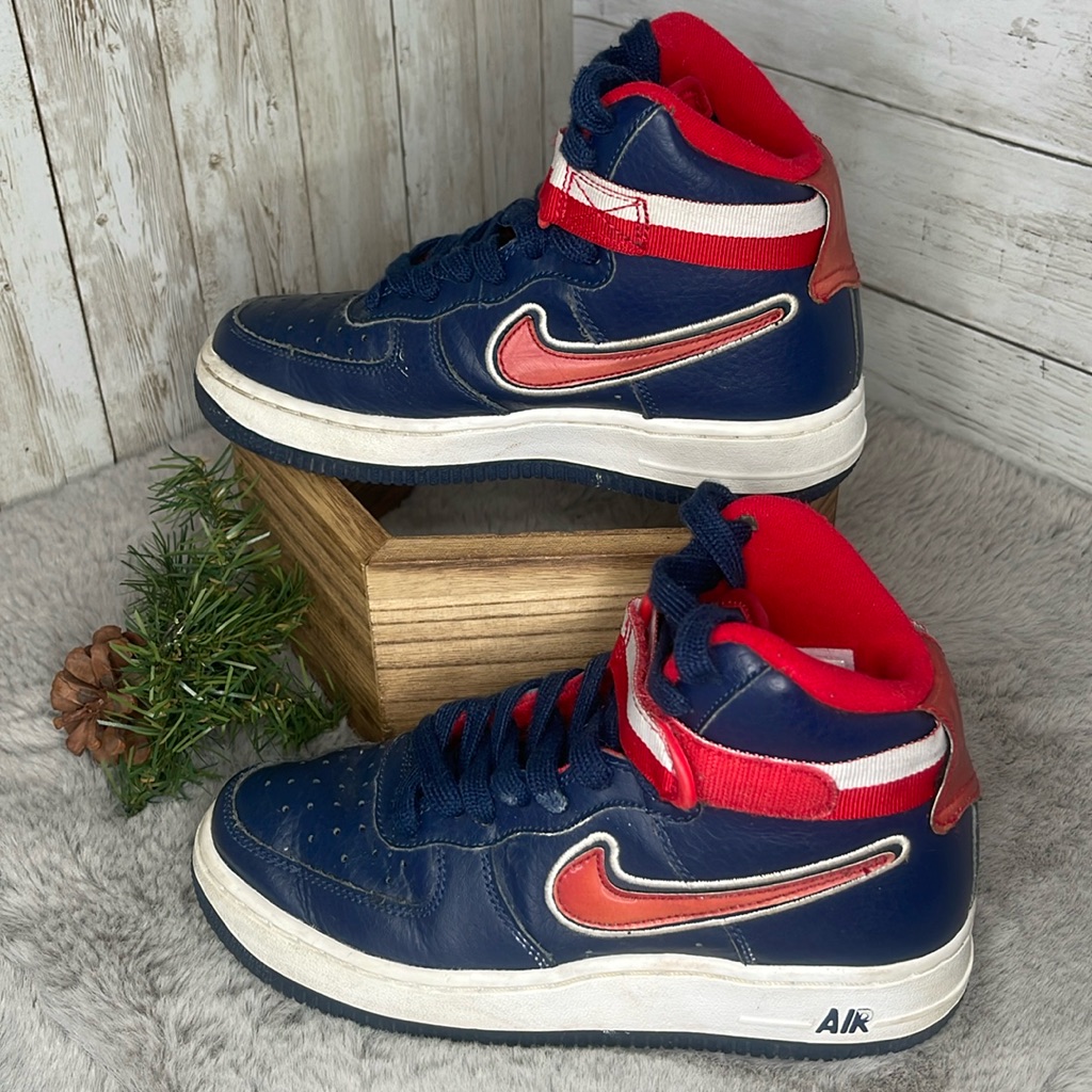 Nike Air Force One, High Lv8 Sport, Youth Size 3.5